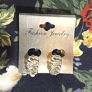 Closeout SALE 25% New1"Silver Cutout Ladder Style Half Hoop Earrings